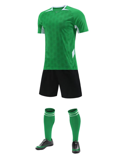 Ensemble uniforme de football en polyester pour hommes - Maillot de football de style sportif, short et kit de chaussettes avec une légère élasticité, tissu tricoté pour adultes.