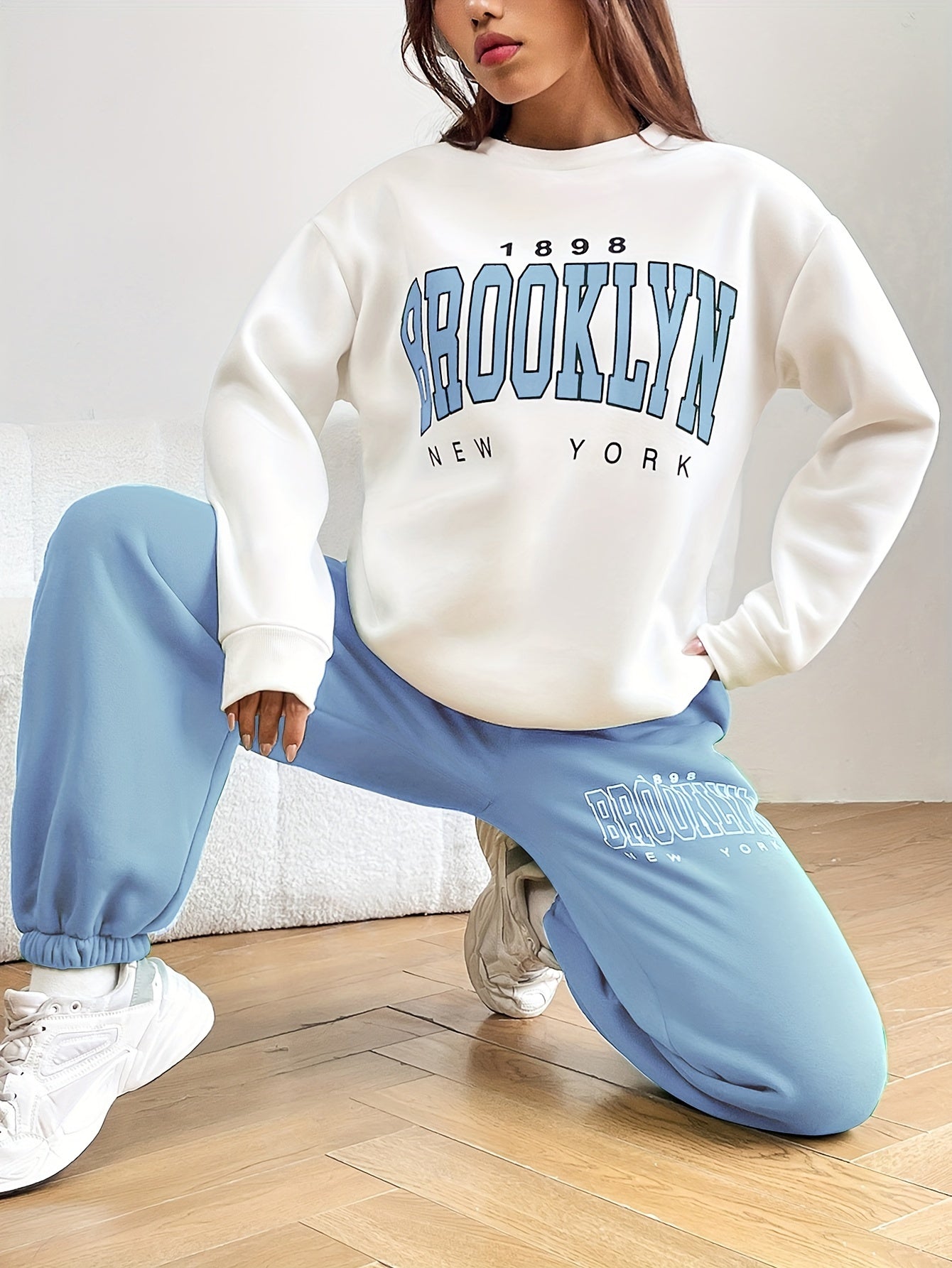 Two Piece Sports Set Letter Print Long Sleeve Crew Neck Sweatshirt and Long Jogger Pants Women Clothing 