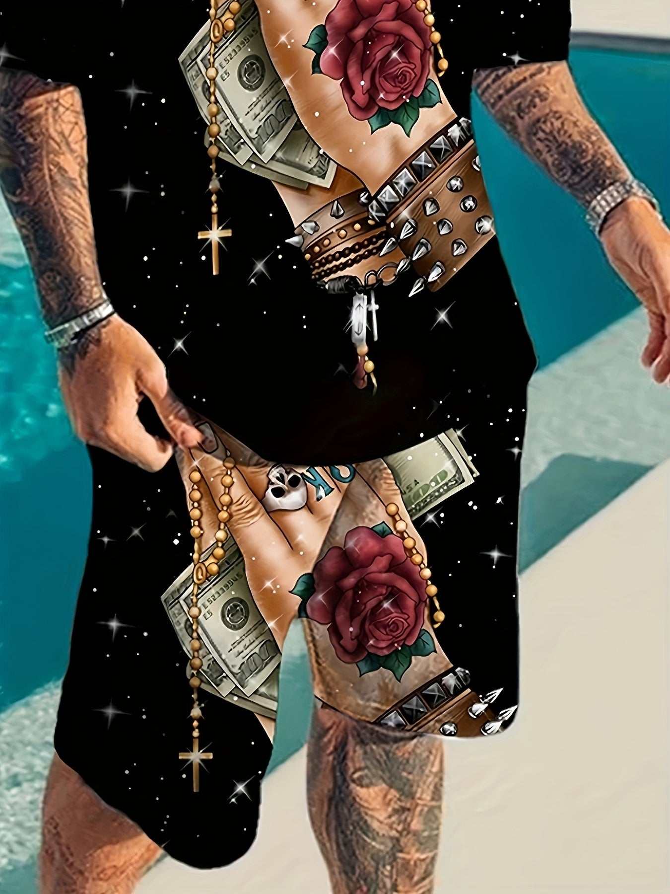 Ensemble d'été 2 pièces pour homme "PRAYING FOR MONEY" avec imprimé 3D, t-shirt à manches courtes et col rond pour homme et short à taille élastique avec poches.