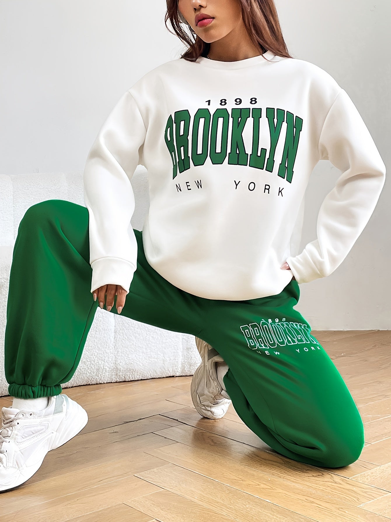 Two Piece Sports Set Letter Print Long Sleeve Crew Neck Sweatshirt and Long Jogger Pants Women Clothing 