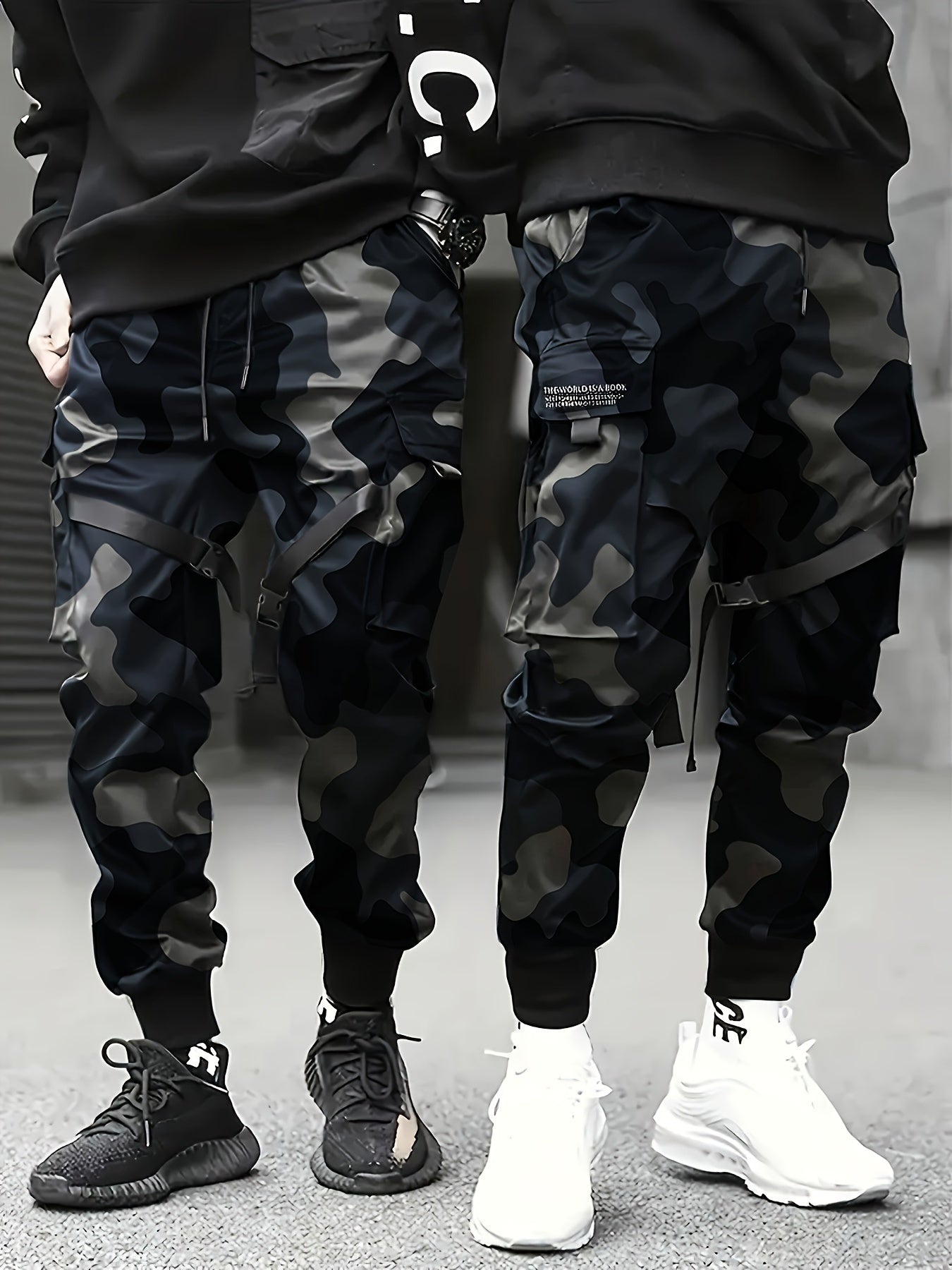 Pantalon cargo camouflage pour homme, coupe athlétique tendance, pantalon ample multipoches pour les activités sportives et de plein air au printemps et à l'automne.